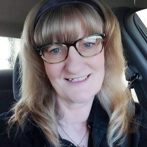 Meet your Posher, Sharon